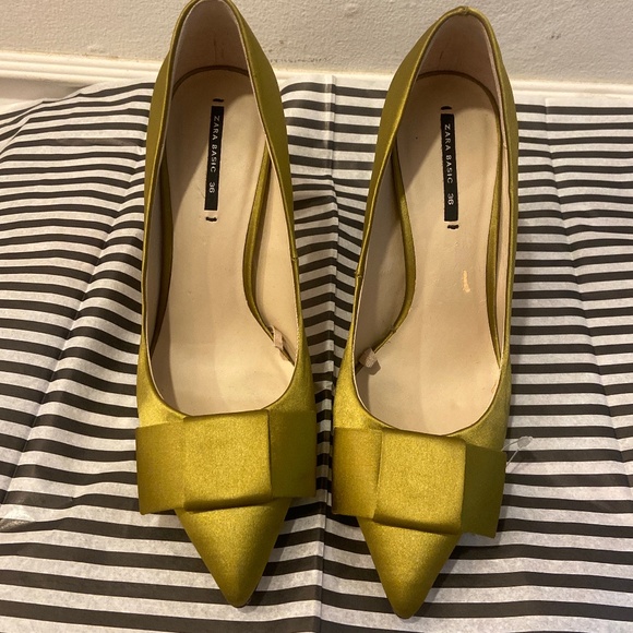 ZARA BASIC CHARTREUSE SATIN BOW HEELS SZ 36 SATEEN FORMAL WEDDING TUXEDO CHURCH - Picture 7 of 16